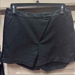 Aryn K Elegant Black Garment